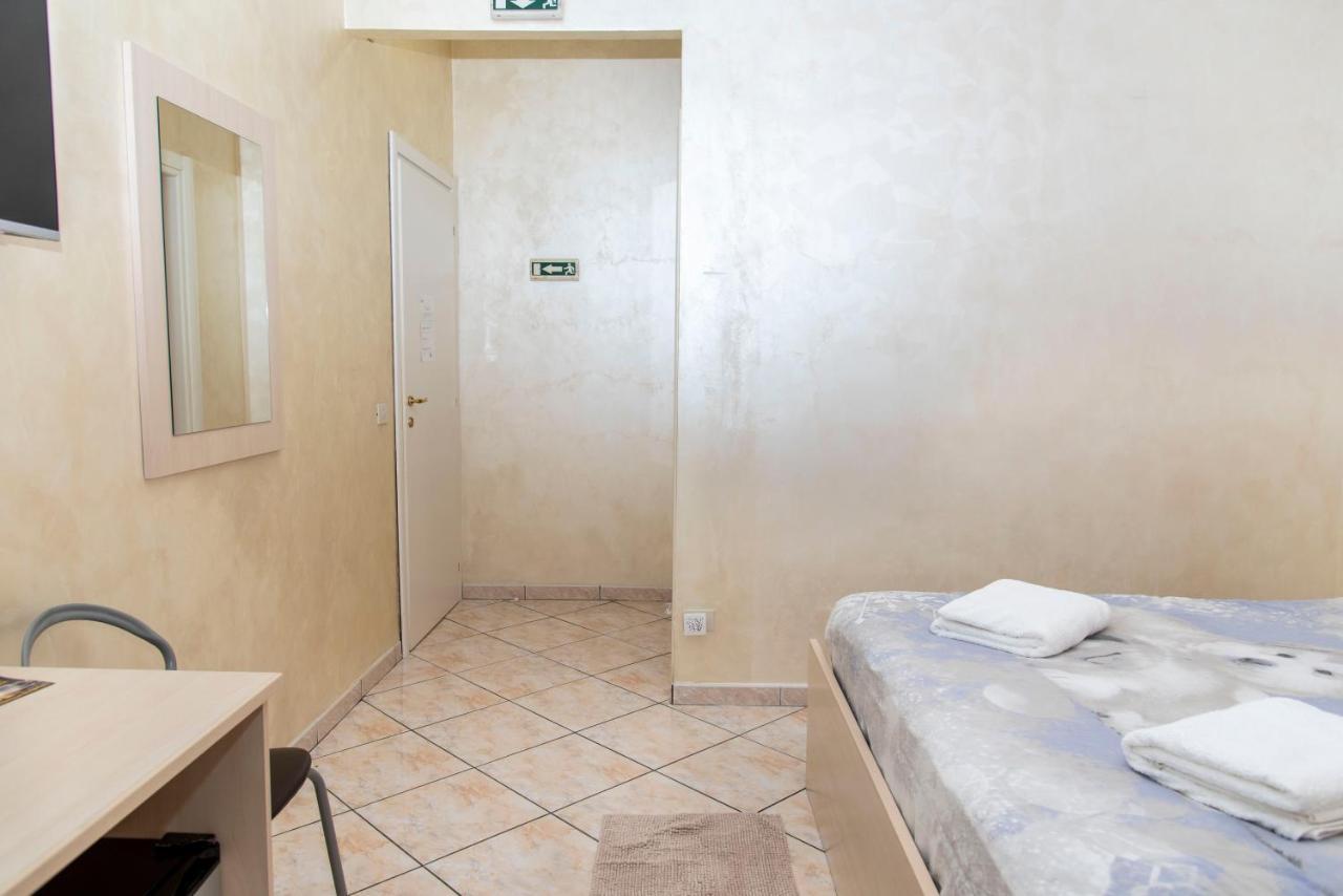 Nicoleta Bed & Breakfast Roma Oda fotoğraf